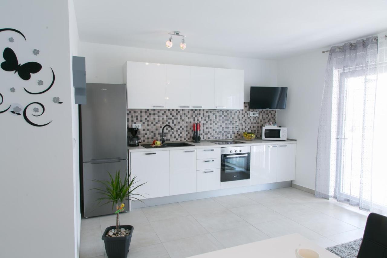 Appartement Navi à Kaštela Extérieur photo