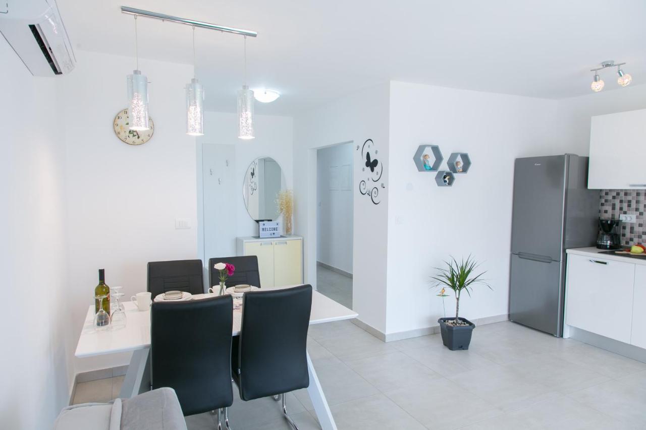 Appartement Navi à Kaštela Extérieur photo